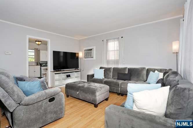 141 Graham Terrace - Photo 5