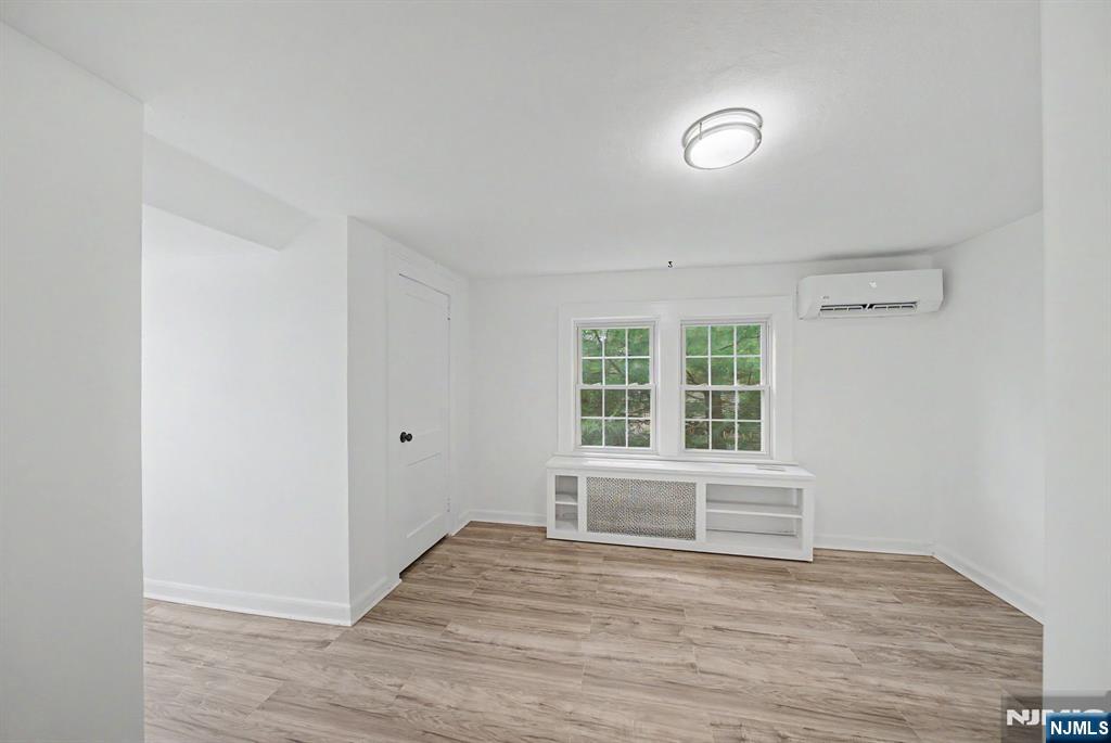 433 Louisa Avenue — photo 16