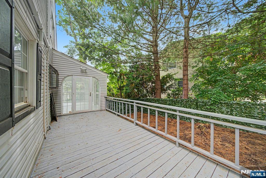 433 Louisa Avenue — photo 38