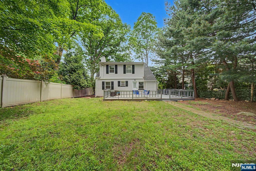 433 Louisa Avenue — photo 44