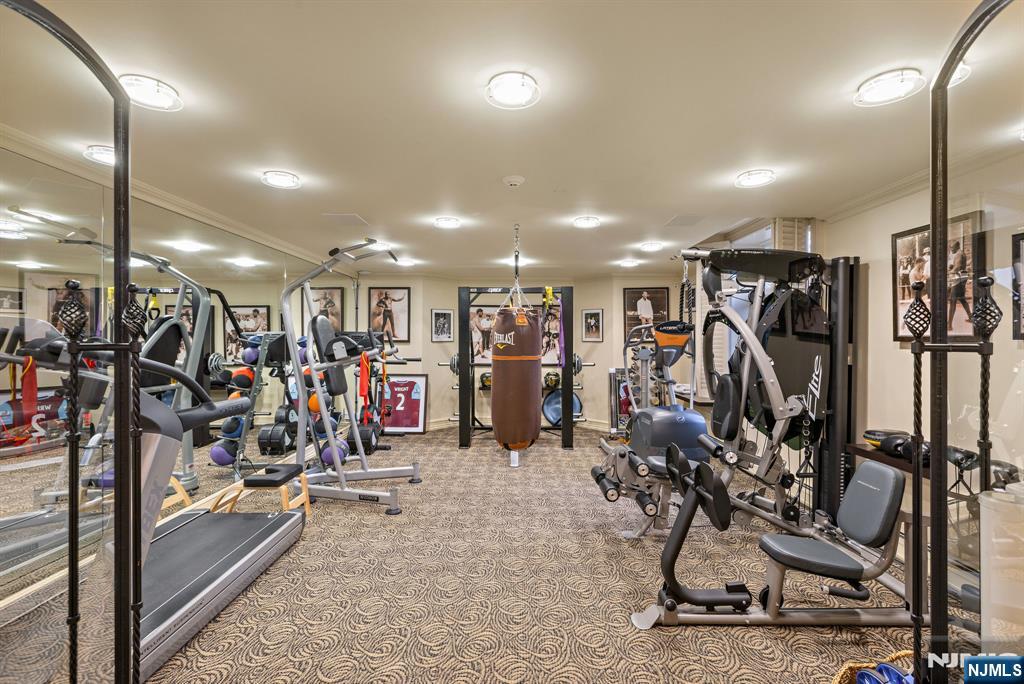 Full Gym