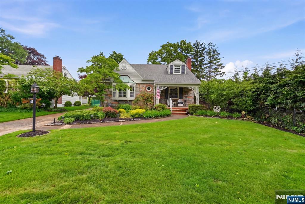 47 Victor Place - Photo 1