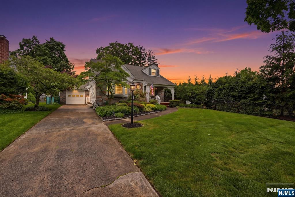 47 Victor Place - Photo 2