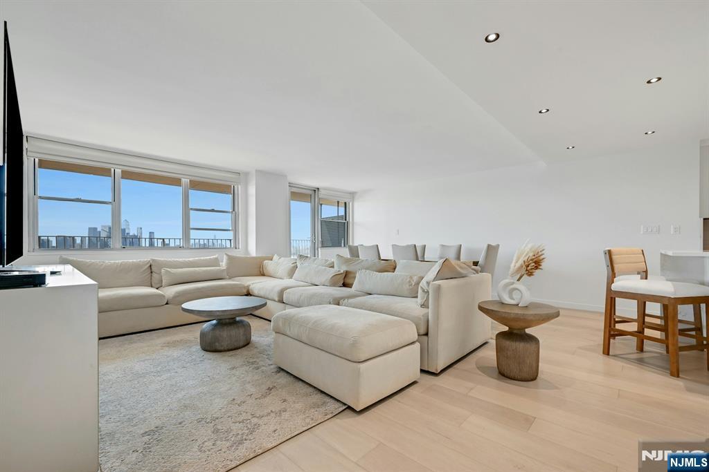 6040 Boulevard East 31E - Photo 2