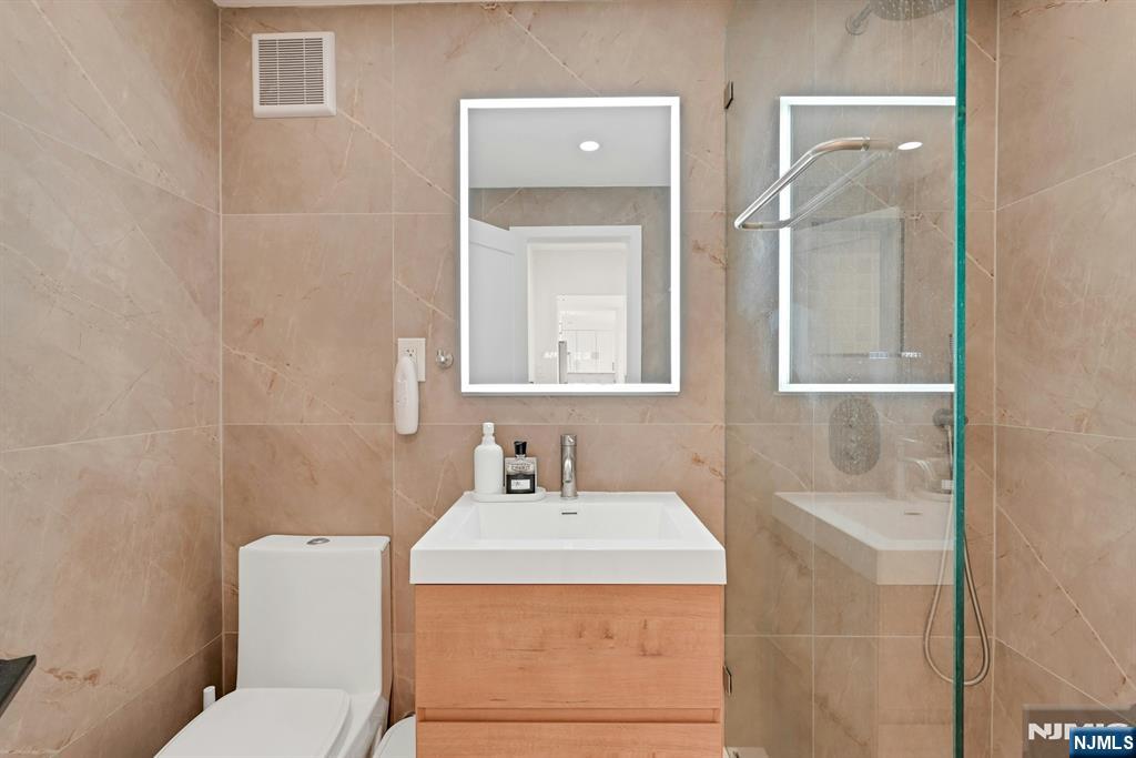 6040 Boulevard East, #31E, West New York, NJ 07093 Listing Photo  18