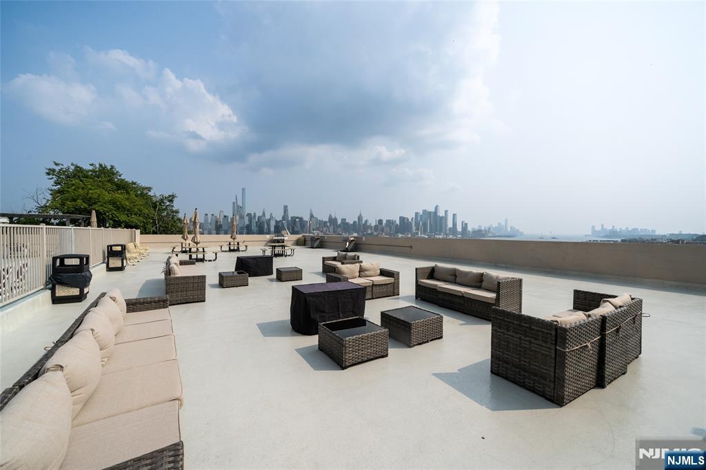 6040 Boulevard East, #31E, West New York, NJ 07093 Listing Photo  21