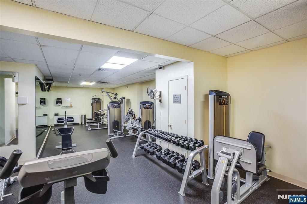 6040 Boulevard East, #31E, West New York, NJ 07093 Listing Photo  26