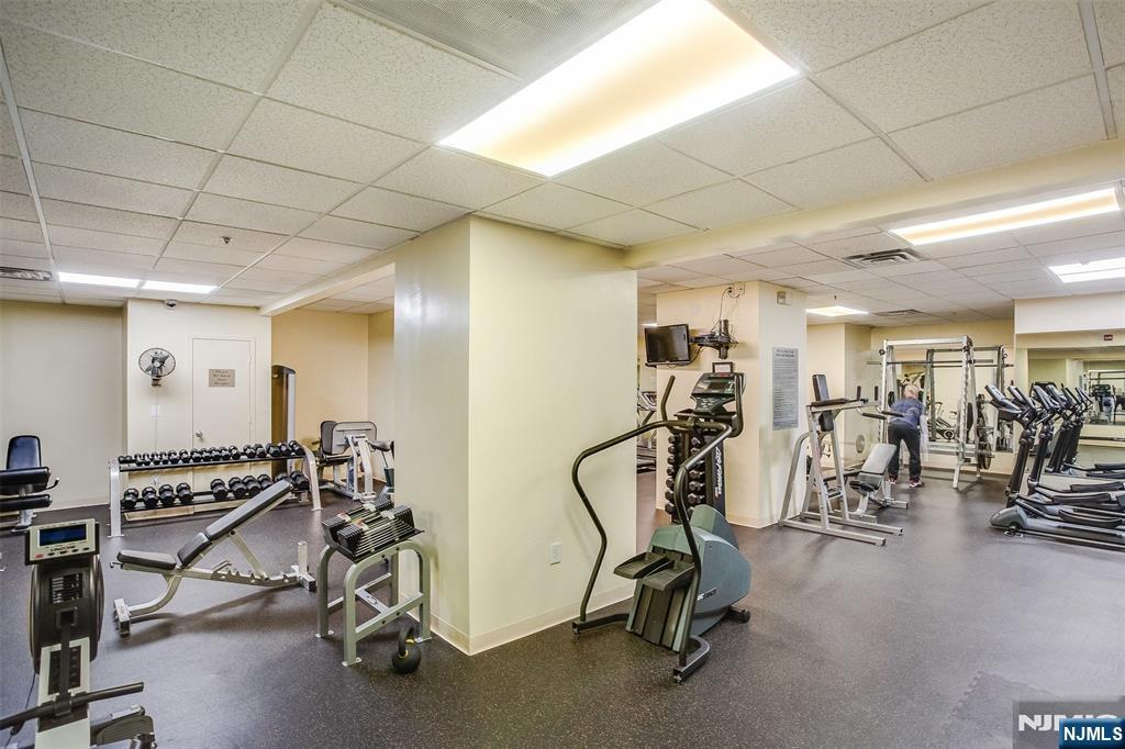 6040 Boulevard East, #31E, West New York, NJ 07093 Listing Photo  27