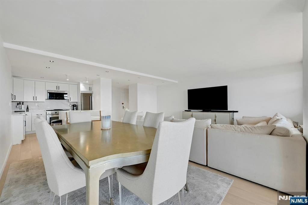 6040 Boulevard East, #31E, West New York, NJ 07093 Listing Photo  6