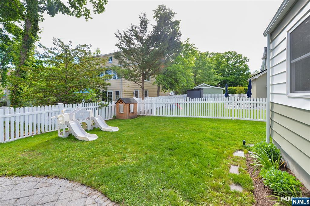 570 Shelton Road, Ridgewood, NJ 07450 Listing Photo  23