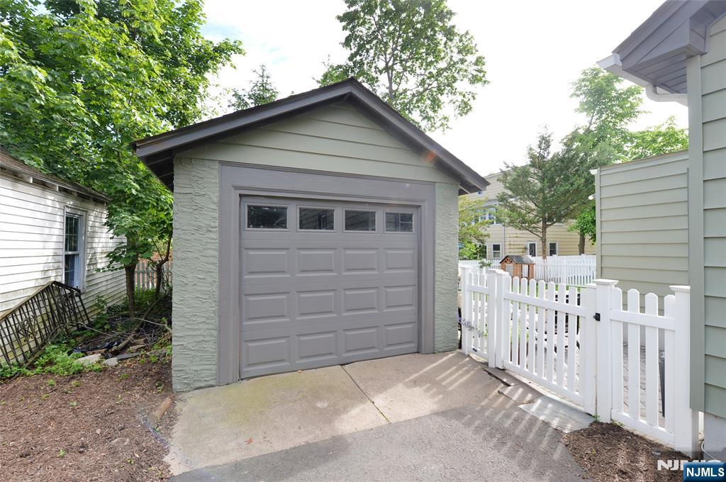 570 Shelton Road, Ridgewood, NJ 07450 Listing Photo  24