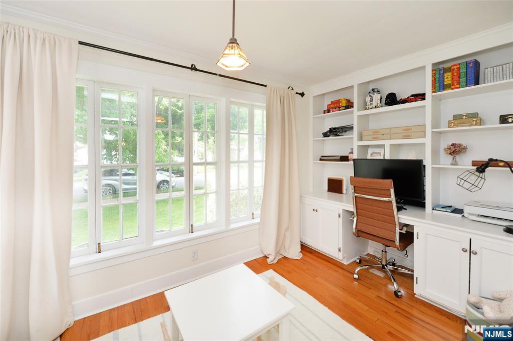 570 Shelton Road, Ridgewood, NJ 07450 Listing Photo  7