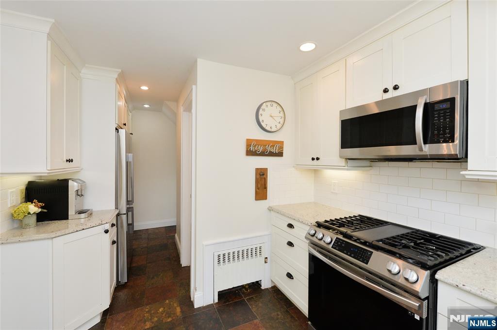 570 Shelton Road, Ridgewood, NJ 07450 Listing Photo  9