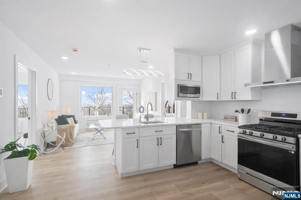 2601 Jane Street 3-03 - Photo 2