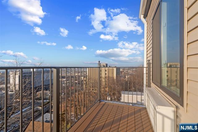 2601 Jane Street 3-03 - Photo 4