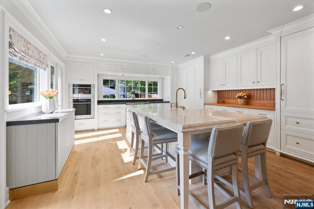 454 Hasbrouck Boulevard — photo 17