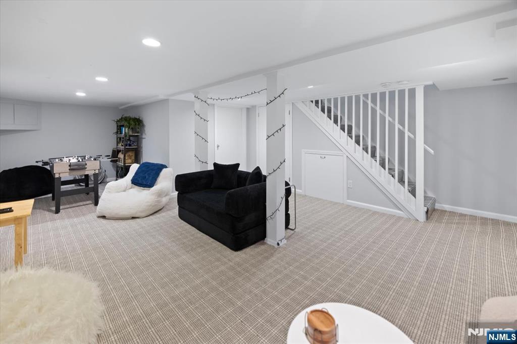 454 Hasbrouck Boulevard — photo 35