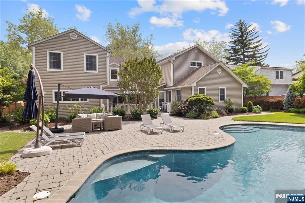454 Hasbrouck Boulevard — photo 39