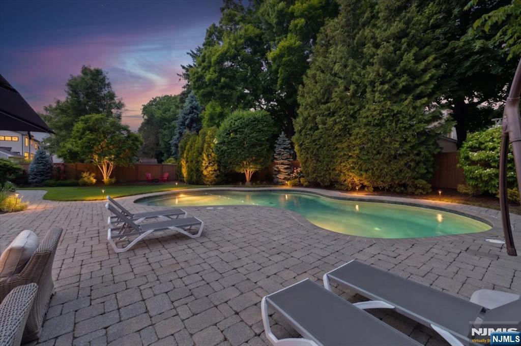 454 Hasbrouck Boulevard — photo 40