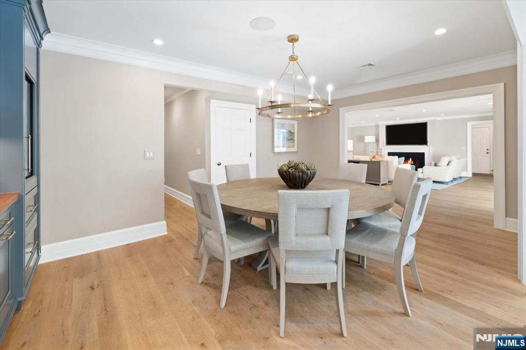 454 Hasbrouck Boulevard — photo 10