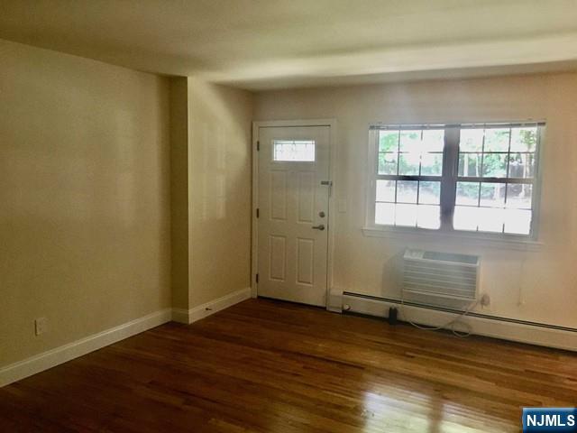 1105 Washington Drive - Photo 3