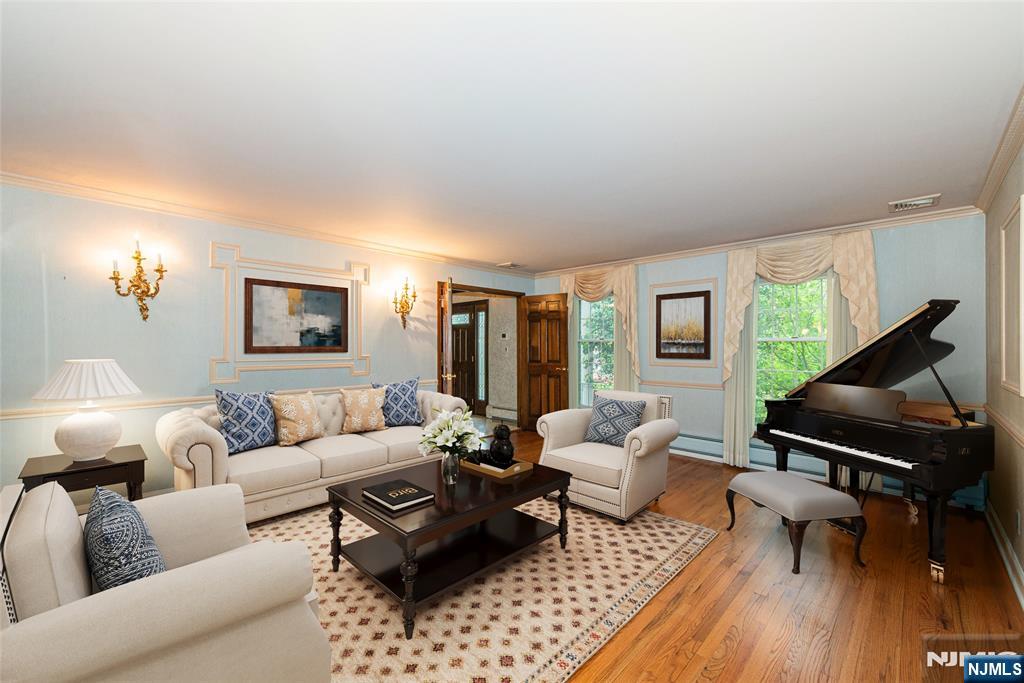 1051 Westwood Avenue - Photo 3