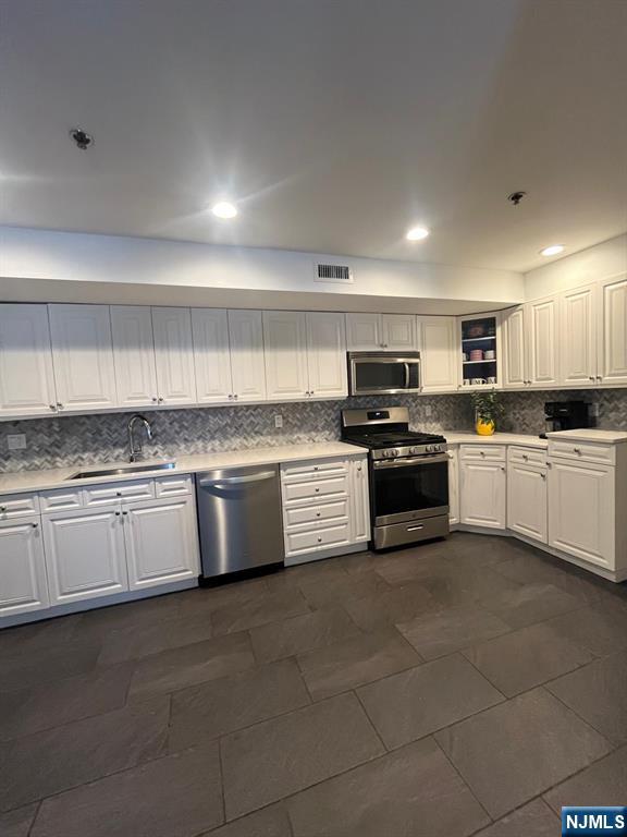 18th image of 207 Palisade Ave #2, Union City, NJ 07087 | MLS# 26019433
