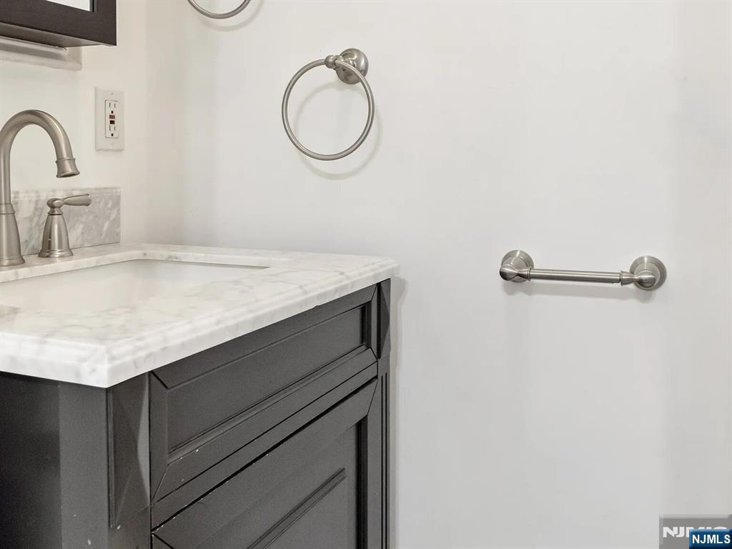 168 County, Cresskill, NJ 07626 Listing Photo  9