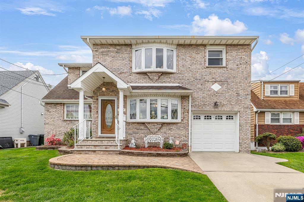 347 Mansfield Avenue - Photo 2