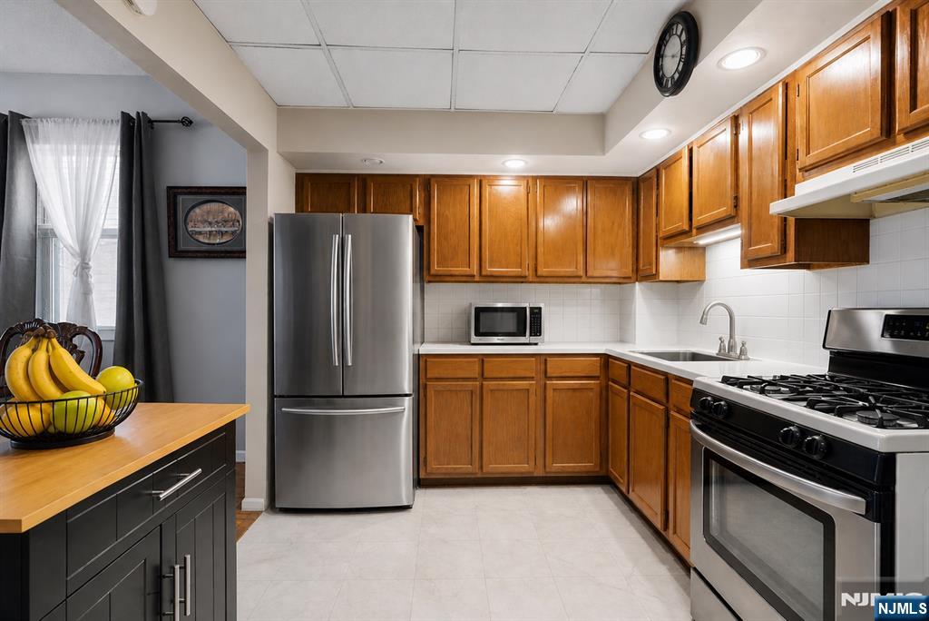 9123 Newkirk Avenue, North Bergen, NJ 07047 Listing Photo  13