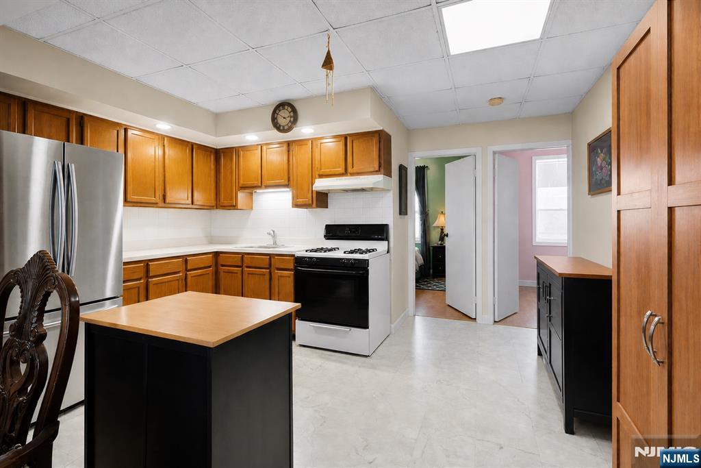 9123 Newkirk Avenue, North Bergen, NJ 07047 Listing Photo  16