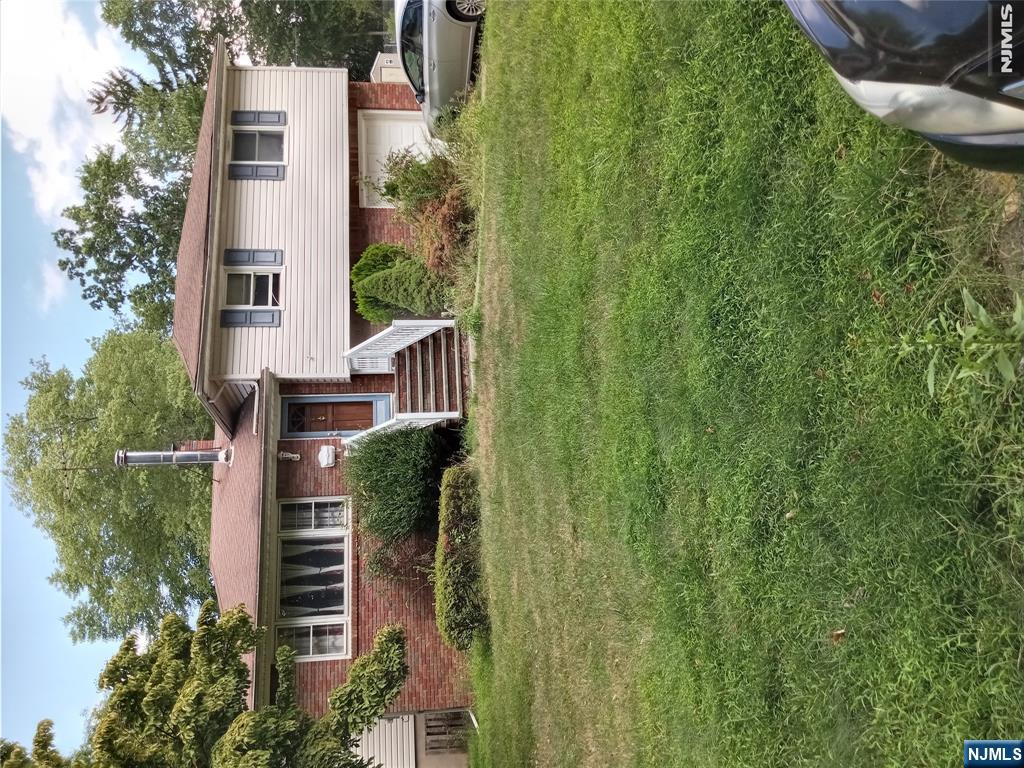 74 Roosevelt Street - Photo 1