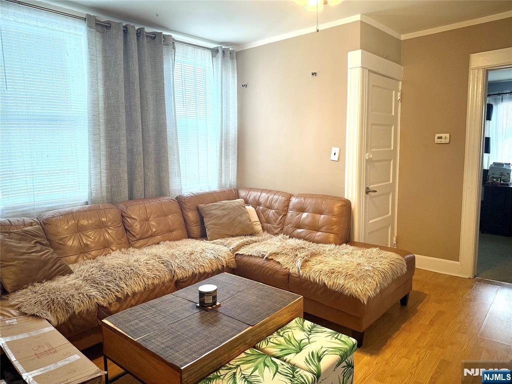 189 Martha Avenue - Photo 5