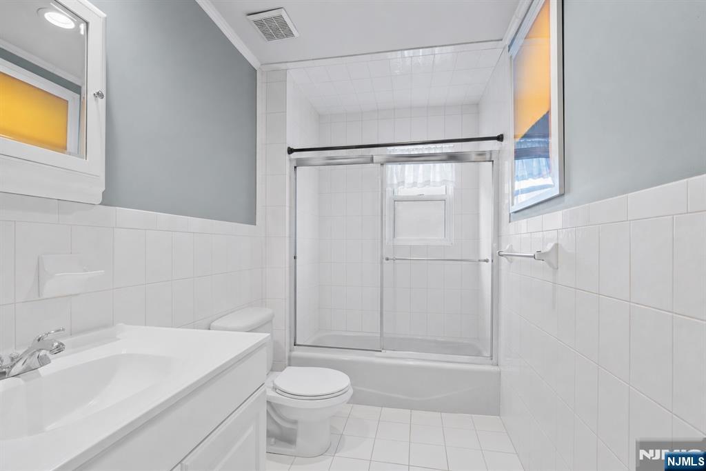 9121 Newkirk Avenue - Photo 4