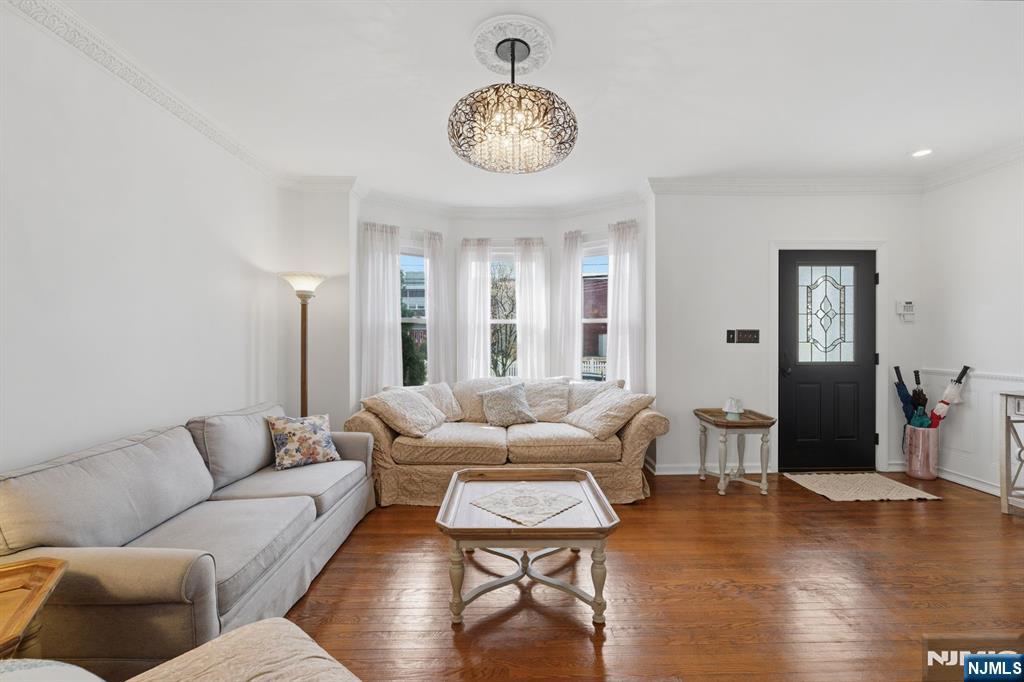 385 Berkeley Avenue - Photo 4