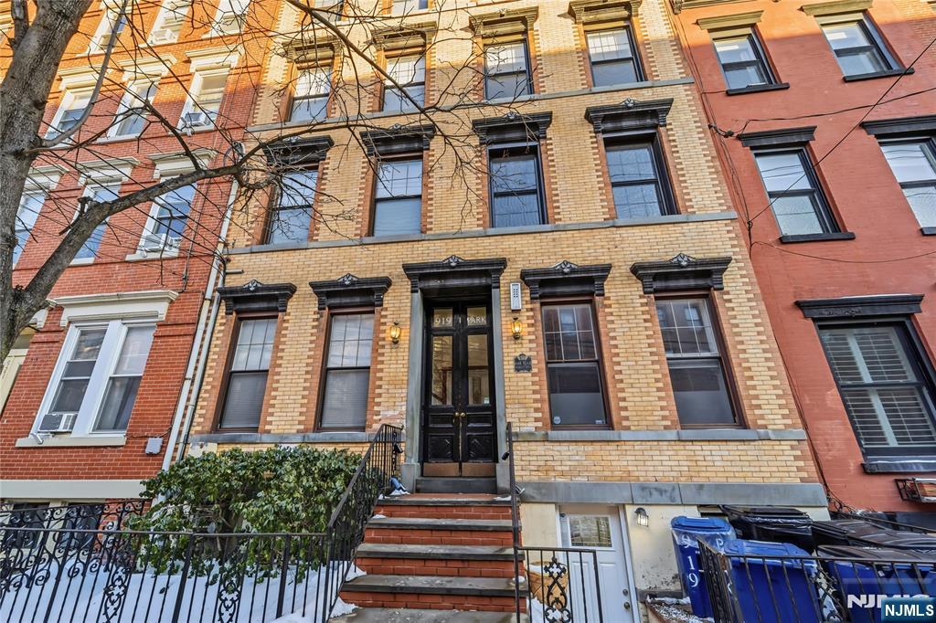 919 Park Avenue 3R