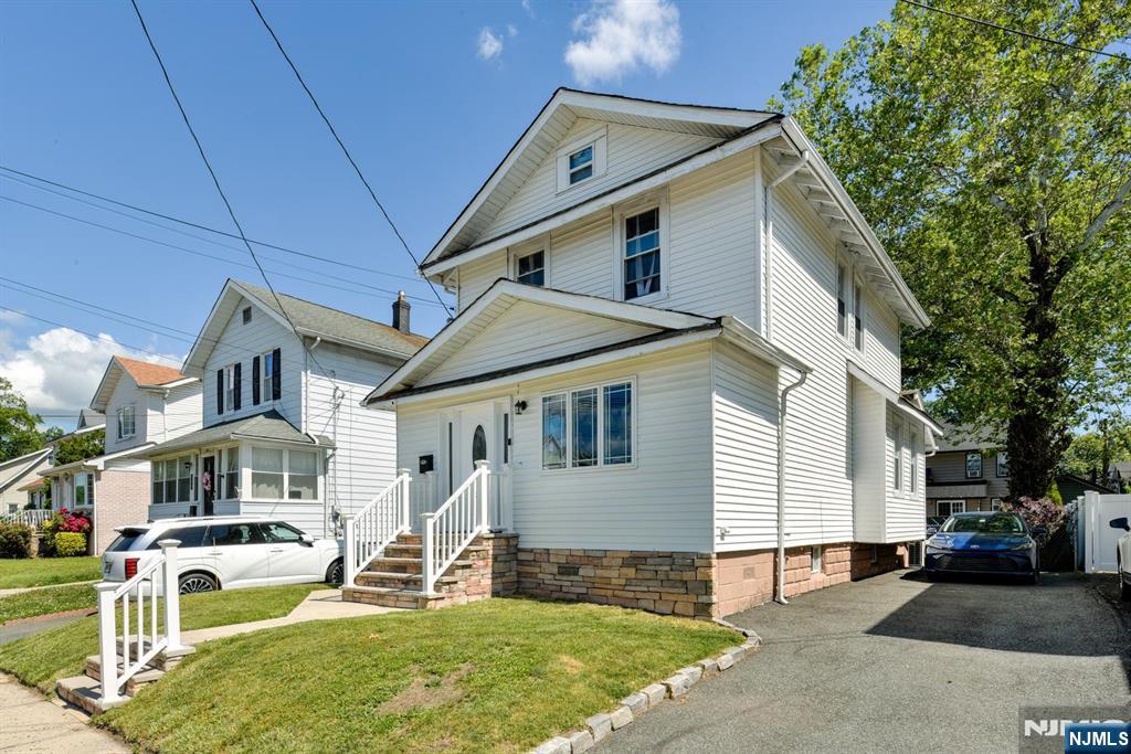 278 Centre Street
