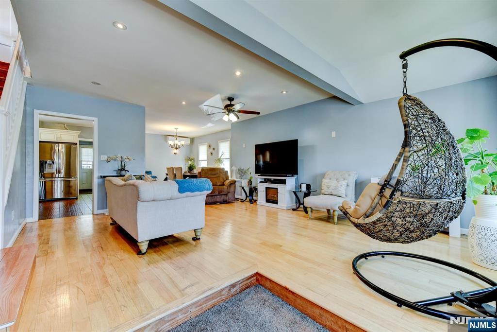278 Centre Street - Photo 5