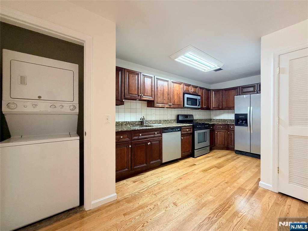 135 38th Street 701 - Photo 5