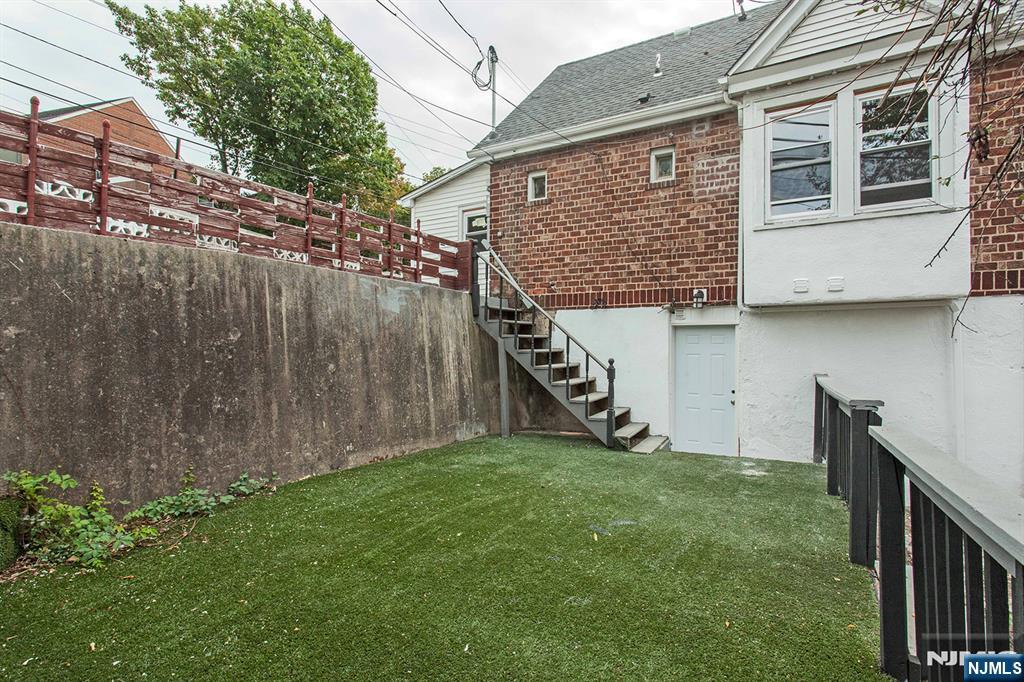 2389 3rd, Fort Lee, NJ 07024 Listing Photo  37
