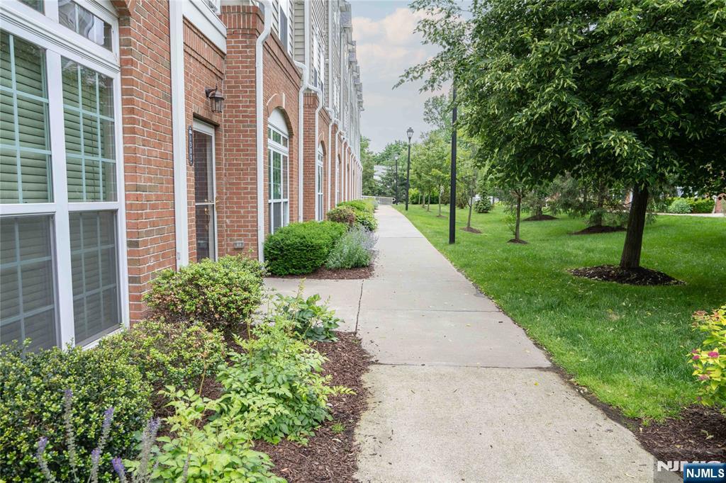 1307 Hamilton Street 1307 - Photo 3