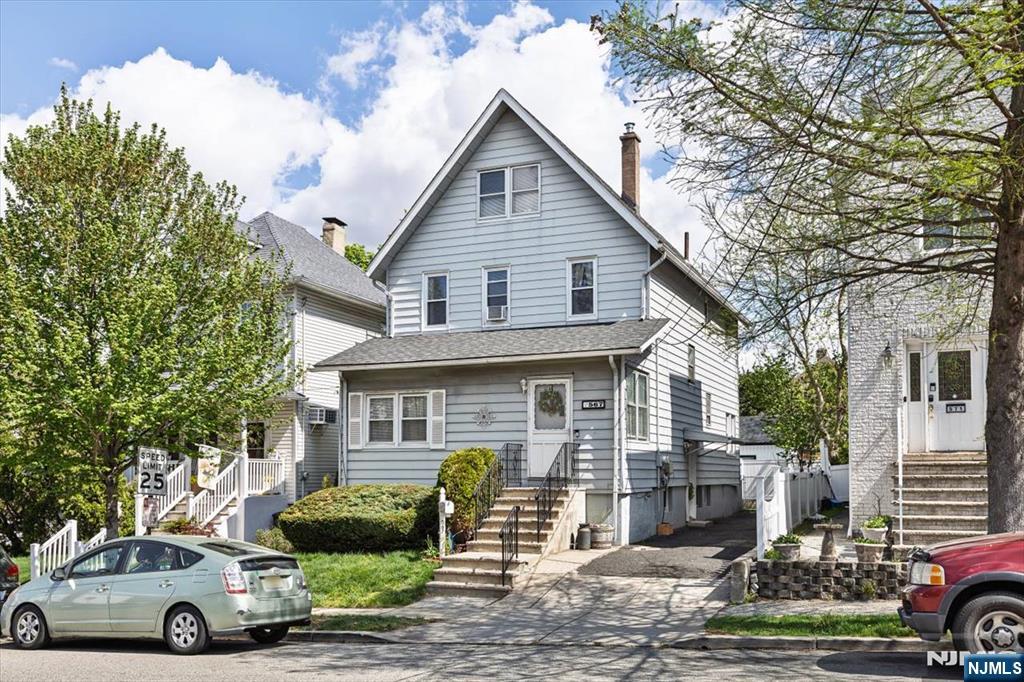 567 Fern Ave, Lyndhurst, NJ 07071