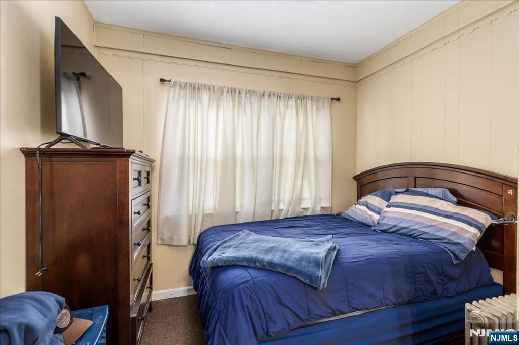 567 Fern Ave, Lyndhurst, NJ 07071
