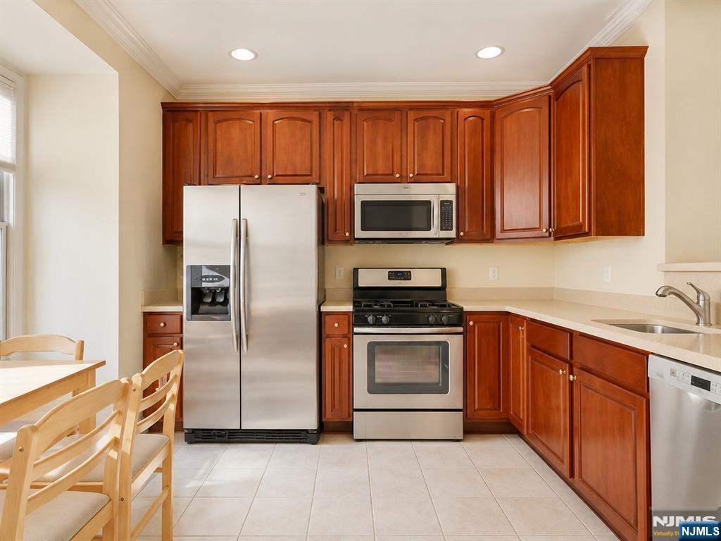 239 Brower Court 239 - Photo 3