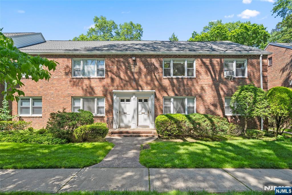 151 Palisade Avenue C12 - Photo 3