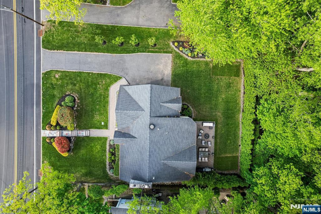 655 Floyd Street, Englewood Cliffs, NJ 07632 Listing Photo  32