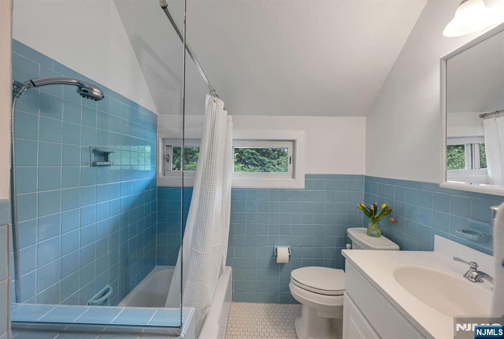 HALL BATH
