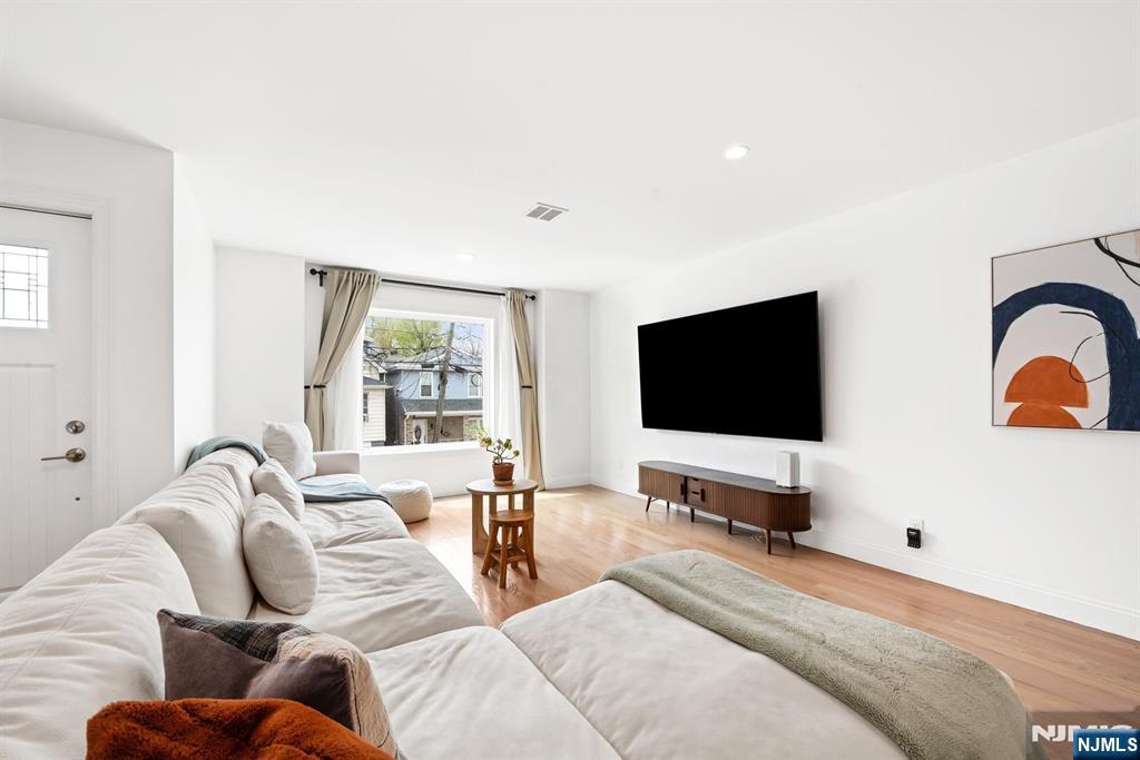 1516 71st Street - Photo 4