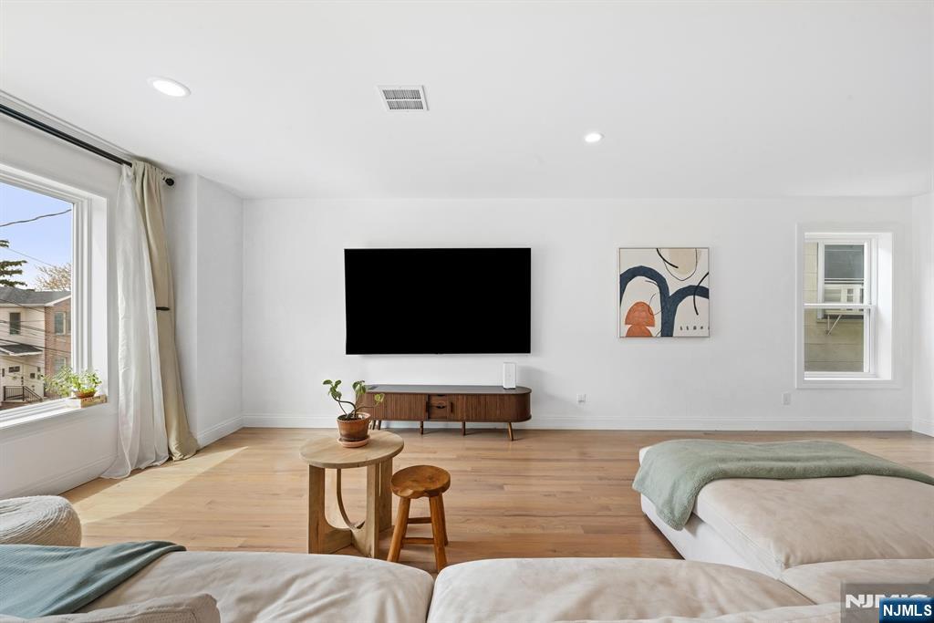 1516 71st Street - Photo 5