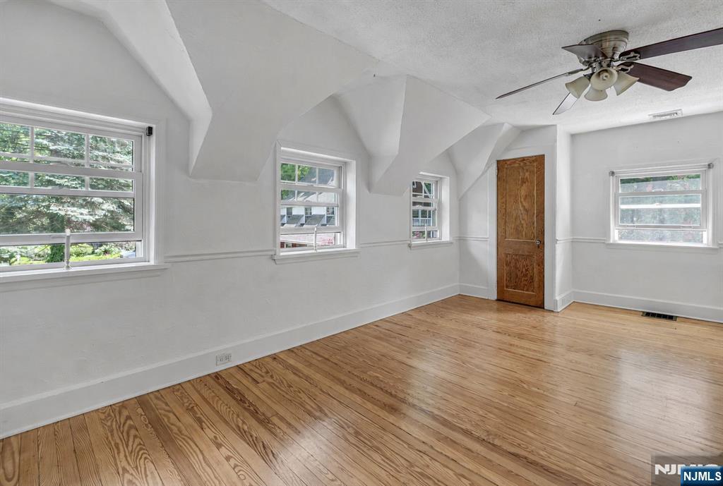 Homes for sale in Teaneck, NJ | 740 River Rd, Teaneck, NJ 07666 | MLS# 26019506